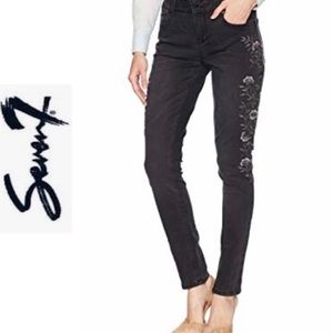 EUC Seven7 Skinny Denim Embroidery jeans